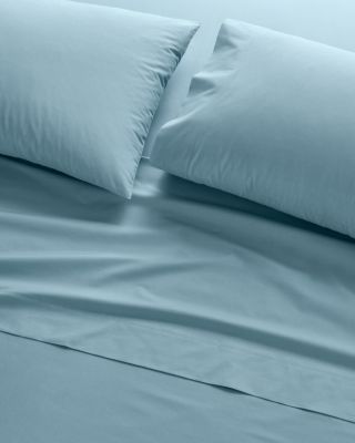 White Queen Siesta Solid Organic-Cotton Percale Fitted Sheet | Garnet Hill