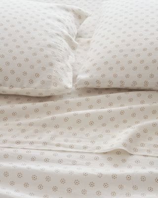 Artful Pattern Relaxed-Linen Sheets (Pillowcase Pair) (Pattern: Oatmeal Circle Dot, Size: King)