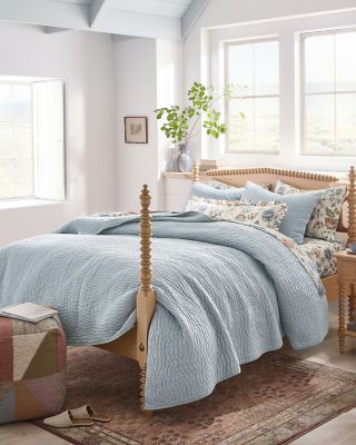 Quilts, Coverlets & Pillow Shams