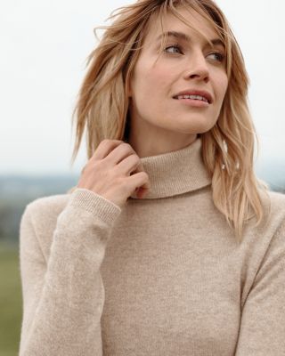 Womens Cashmere Turtle Neck Sweater