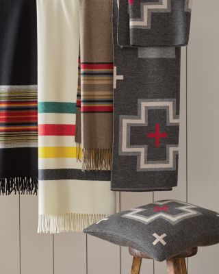 Retailer Pendleton Southwestern Throw Blanket NEW