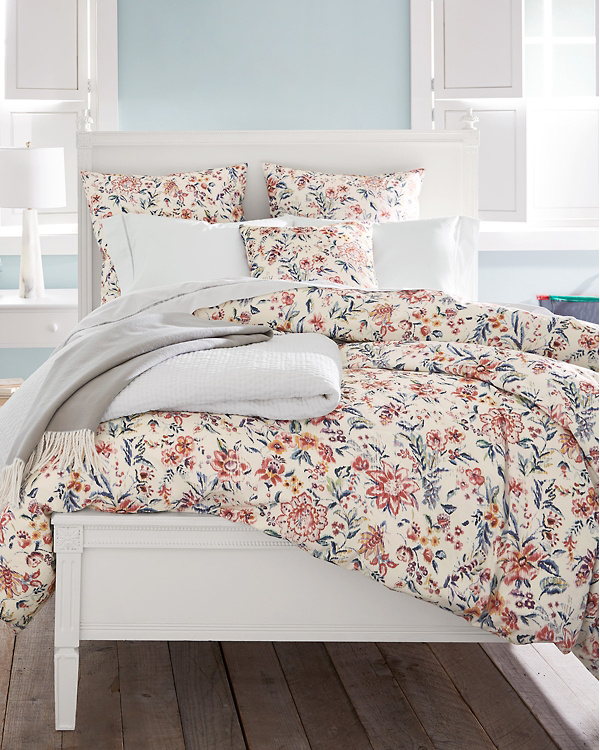 The Pillow Collection Ghislaine Floral Bedding Sham Garnet Queen/20 x 30 