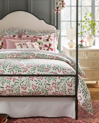 Winterberry Organic-Cotton Flannel Sheet Set | Garnet Hill