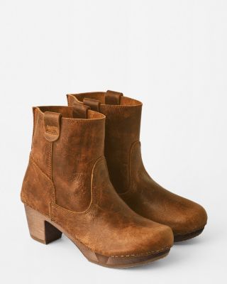 Sanita on sale juna boots