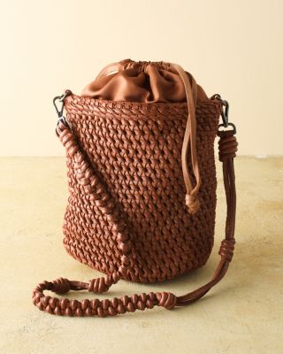 Woven leather store bucket bag