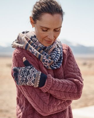 Recycled store fingerless gloves