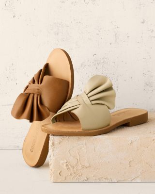 Cocobelle crescent hot sale strappy sandals