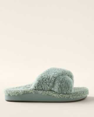 OluKai Hila Heu Slippers | Garnet Hill