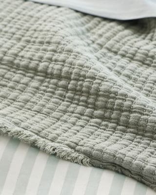 Garnet Hill Ripple Blanket - Thumbnail 3