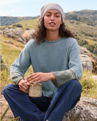 STONE  クルーネックセーター Mountain Scenic Cashmere Sweater | Garnet Hill