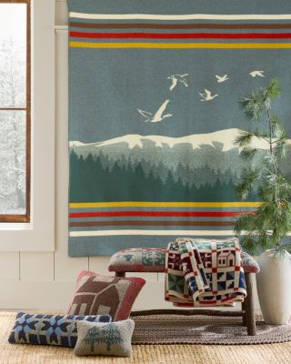 Garnet Hill コットン100%エンブロイダリーカーテン Garnet Hill x Pendleton White Mountains Hooked Wool Pillow – Twin