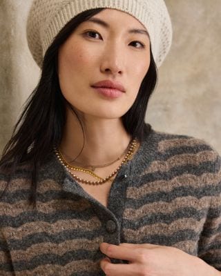 pearl✕silk（beige）ネックレス Jane Diaz Hand-Knotted Champagne Pearl Necklace | Garnet Hill